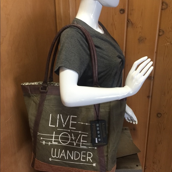 🔥Host Pick🔥 NWT Mona B Live Wander Tote - Picture 6 of 6